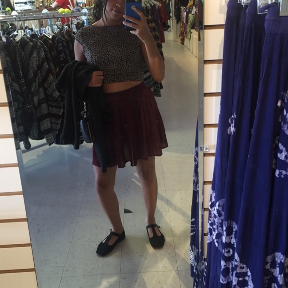 Brandy Melville low back crop top - Picture 4 of 5